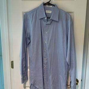 John Nordstrom’s blue button-down dress shirt